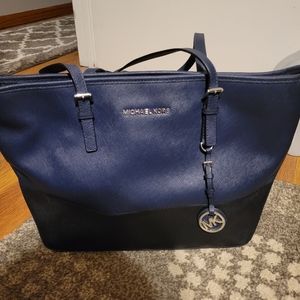 MK tote